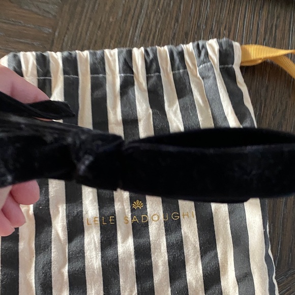 Lele Sadoughi Black Velvet Bow Headband - Picture 2 of 3